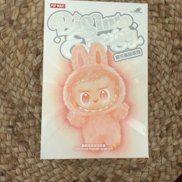 POP MART BIG INTO ENERGY - Picture 2 of 6